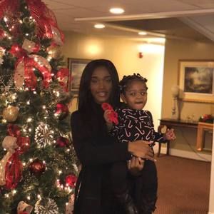 Meet your Posher, Ayauni